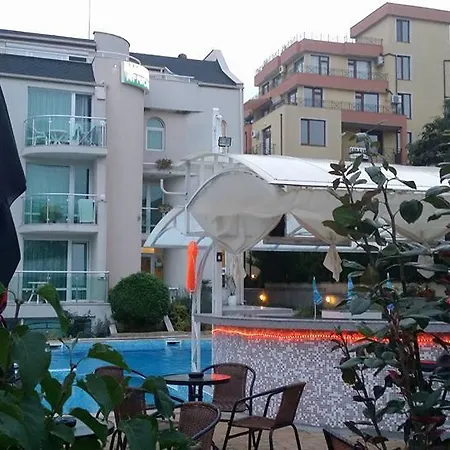 호텔 Family Hotel Africana 3*