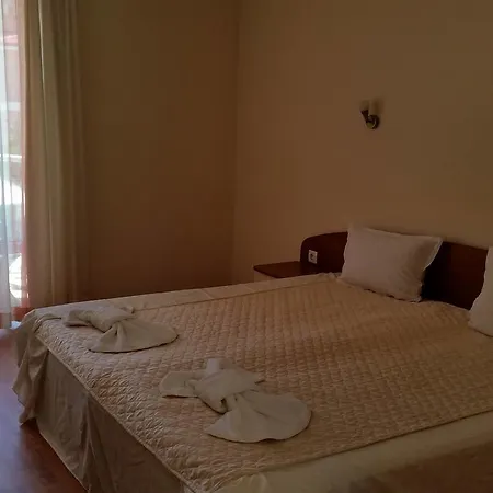 Family Hotel Africana 호텔