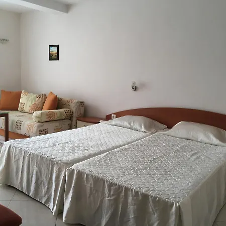 Family Hotel Africana 호텔 3*