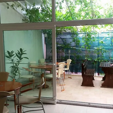Family Hotel Africana 호텔