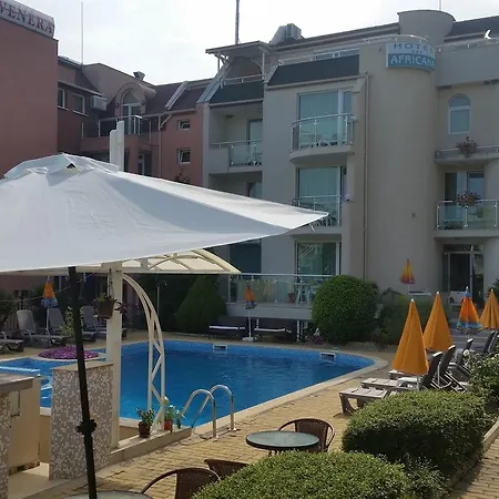 Family Hotel Africana 호텔 3*