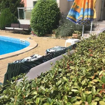 Family Hotel Africana 호텔